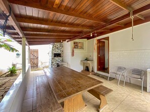 Apartment | Outdoor dining