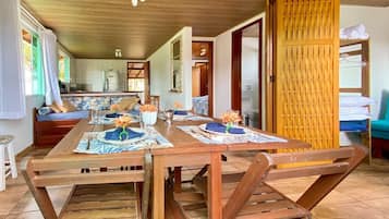 Apartment | Dining