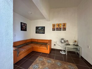 Living area - Looking for something affordable, centrally located and comfortable! Privada San Francisco your best option (Tuxtla Gutiérrez)