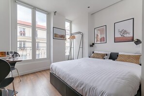 Iron/ironing board, WiFi, bed sheets - TBS 312 - Charming studio near Marais district (Paris)
