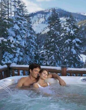 مغطس سبا خارجي