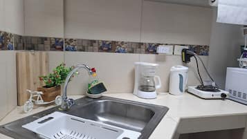 Microwave, stovetop
