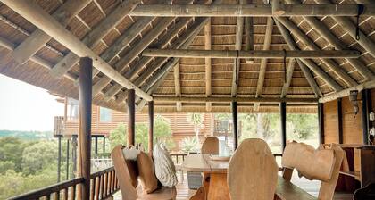 Tranquil forest retreat -Panoramicmountain views