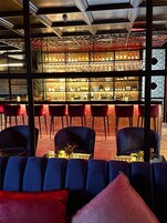 酒吧（店内）