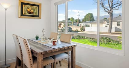 Cozy & Stylish Home Spacious, Fully Equipped Stay