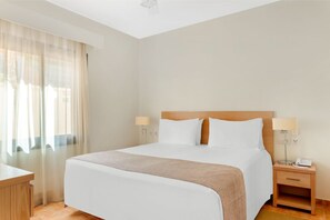 1 Schlafzimmer, Zimmersafe, Bügeleisen/Bügelbrett, Reisekinderbett