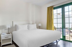 2 Schlafzimmer, Zimmersafe, kostenloses WLAN, Bettwäsche