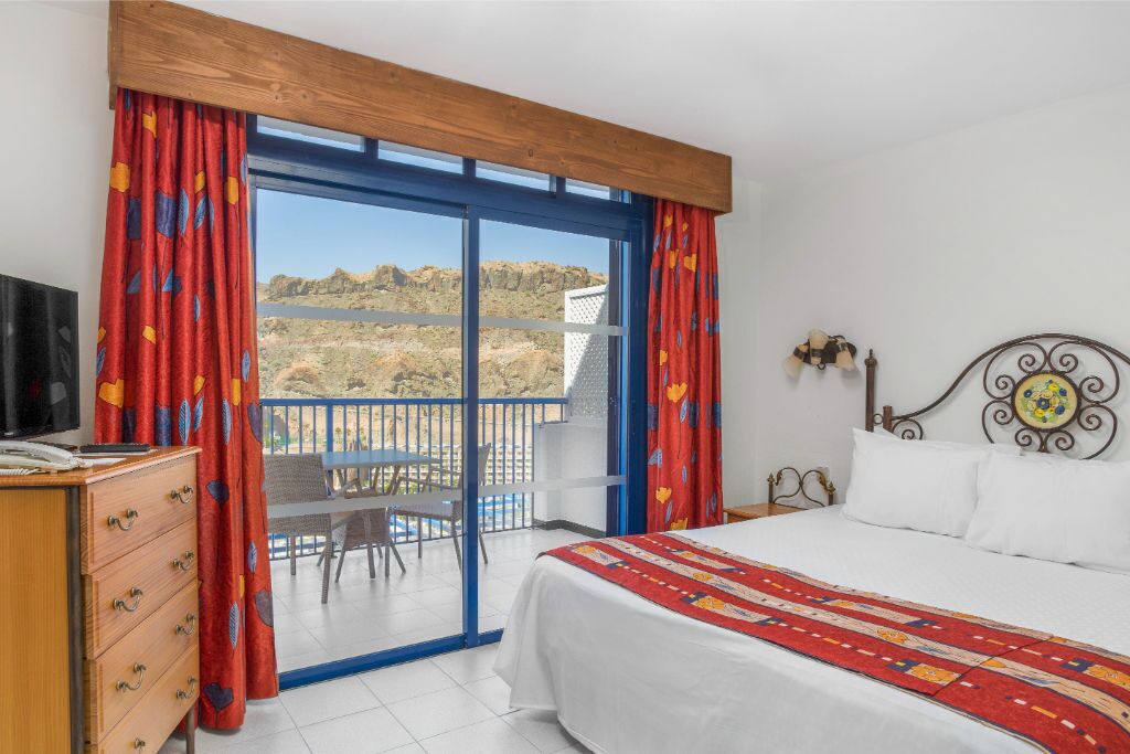 2 slaapkamers, een strijkplank/strijkijzer, gratis wifi, beddengoed