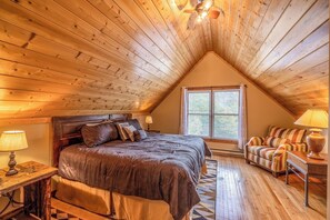 5 bedrooms, iron/ironing board, WiFi, bed sheets
