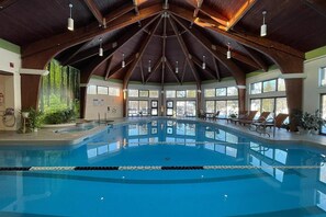Una piscina techada