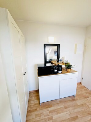 Iron/ironing board, free WiFi - Compact Studio in Luxembourg (Luxembourg City)