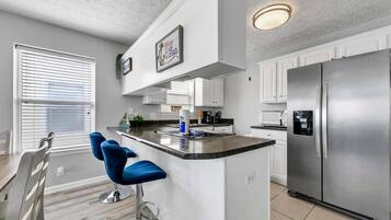 Townhouse, Beberapa Tempat Tidur (High Tides) | Dapur pribadi