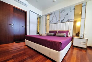 2 bedrooms, desk, iron/ironing board, free WiFi - Cinnamon Life - Residencies, Colombo (Colombo)