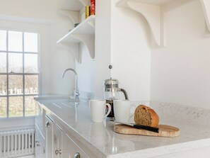 Dishwasher, electric kettle