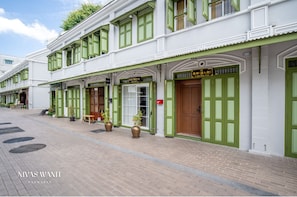 Exterior - Nivas Wanit (Bangkok)