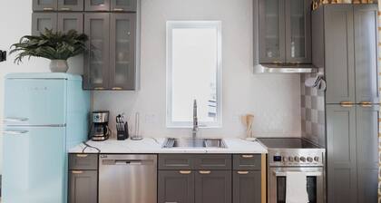Windbird Mountain Retreat STR-300
