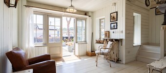 Camber Beach House - Five Bedroom Villa, Sleeps 10