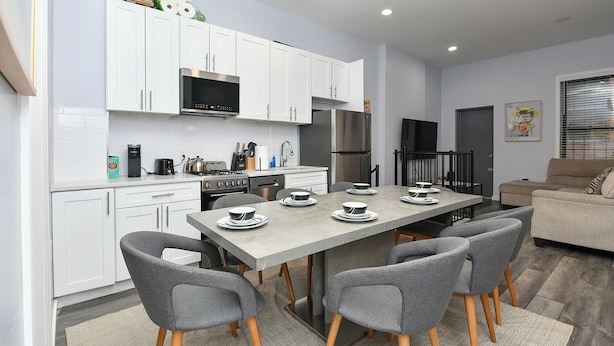 Kaffetrakter/tekoker, kjøleskap, mikrobølgeovn og ovn