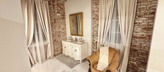 Water Tower at the Kinberger~Elegant studio in Downtown District of Plaquemine