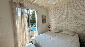 3 soverom, strykejern/-brett, wi-fi og sengetøy