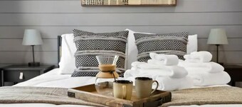 “Blue Bear” Perfect Mountain Getaway