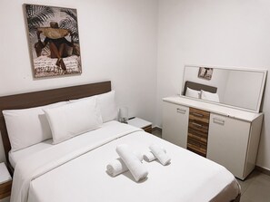 2 chambres, fer et planche à repasser, Wi-Fi, literie fournie