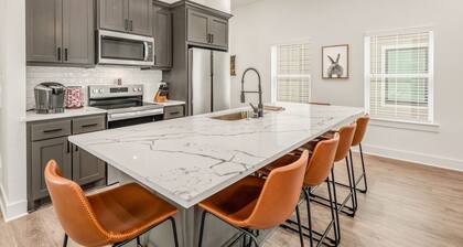 Martha's: New Home, 2mi-A&M/Walk-Legends Event Ctr