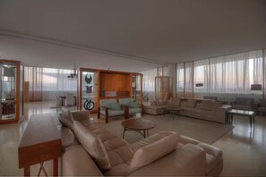 Interior - Penthouse Floor 7 - Luxury-Jacuzzi- 3 Bedrooms. (Bucerías)