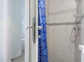 Shower, hair dryer, towels - Stylish Kotor Bay Escape with Shared Pool - One Bedroom Apartment (Kotor)