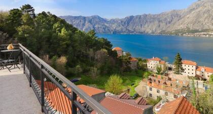 Charming Kotor Bay Retreat Just Steps from the Beach - Two Bedroom Apartment With Sea View