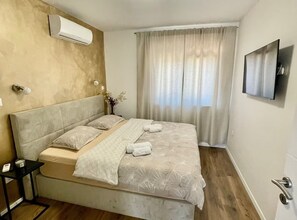4 habitaciones, internet y ropa de cama 