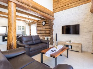 TV - Holiday Home Elizabeta- Holiday Home (Slunj)