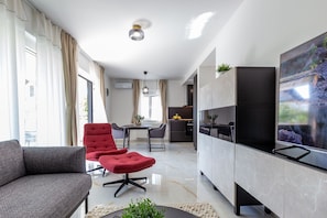 Televisión, futbolito y tenis de mesa 