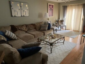 Smart-tv och eldstad