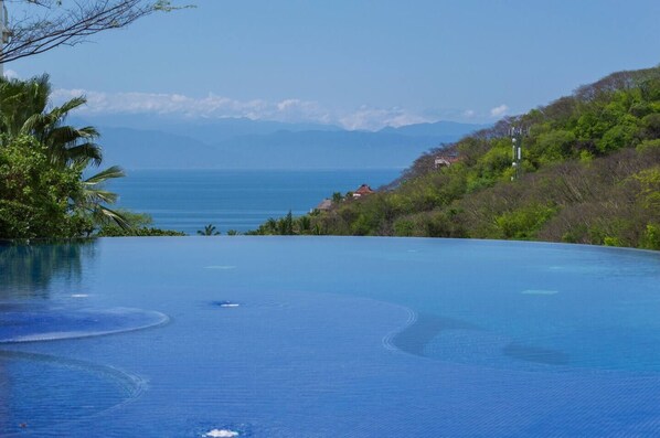 Pool - Alamar - Borneo Great Ocean View (Cruz de Huanacaxtle)