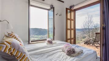 2 bedrooms