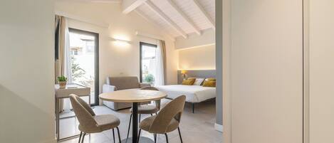 1 bedroom, iron/ironing board, free WiFi