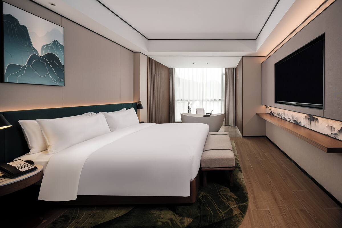 Family Suite, Multiple Beds | Down duvets, blackout curtains, soundproofing, free cots/infant beds