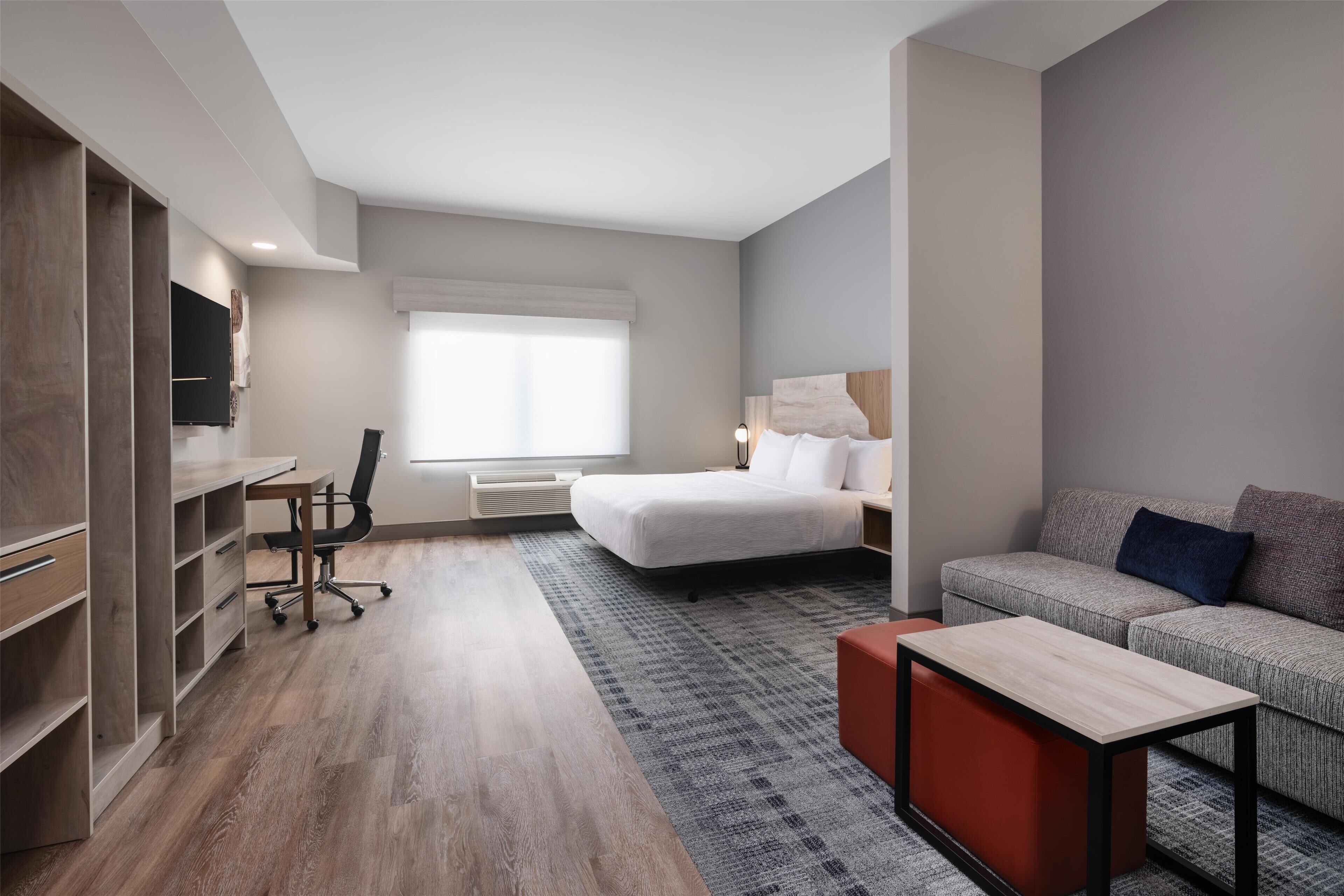 Bureau, espace de travail pour ordinateur portable, rideaux occultants