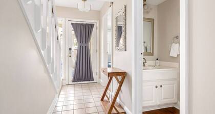 3BR Townhome in the Heart of Mt. Pleasant!