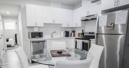 6km to WEM | Stylish & Private 2BR Suite | Child - Friendly