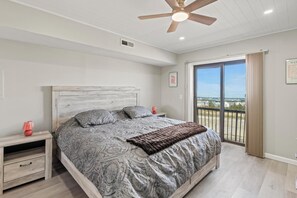 2 bedrooms, desk, iron/ironing board, free WiFi