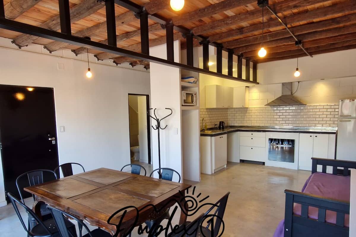 Deluxe-Maisonette, 3 Schlafzimmer, Balkon, Seeblick | Wohnbereich