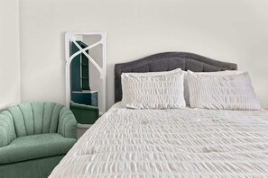 2 bedrooms, iron/ironing board, travel crib, free WiFi