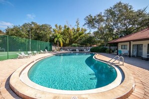 Pool - Tropical Townhome I Patio/Grill I Beach Gear I Mon (Cape Canaveral)