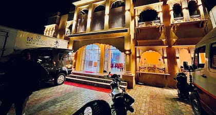 siyavar palace