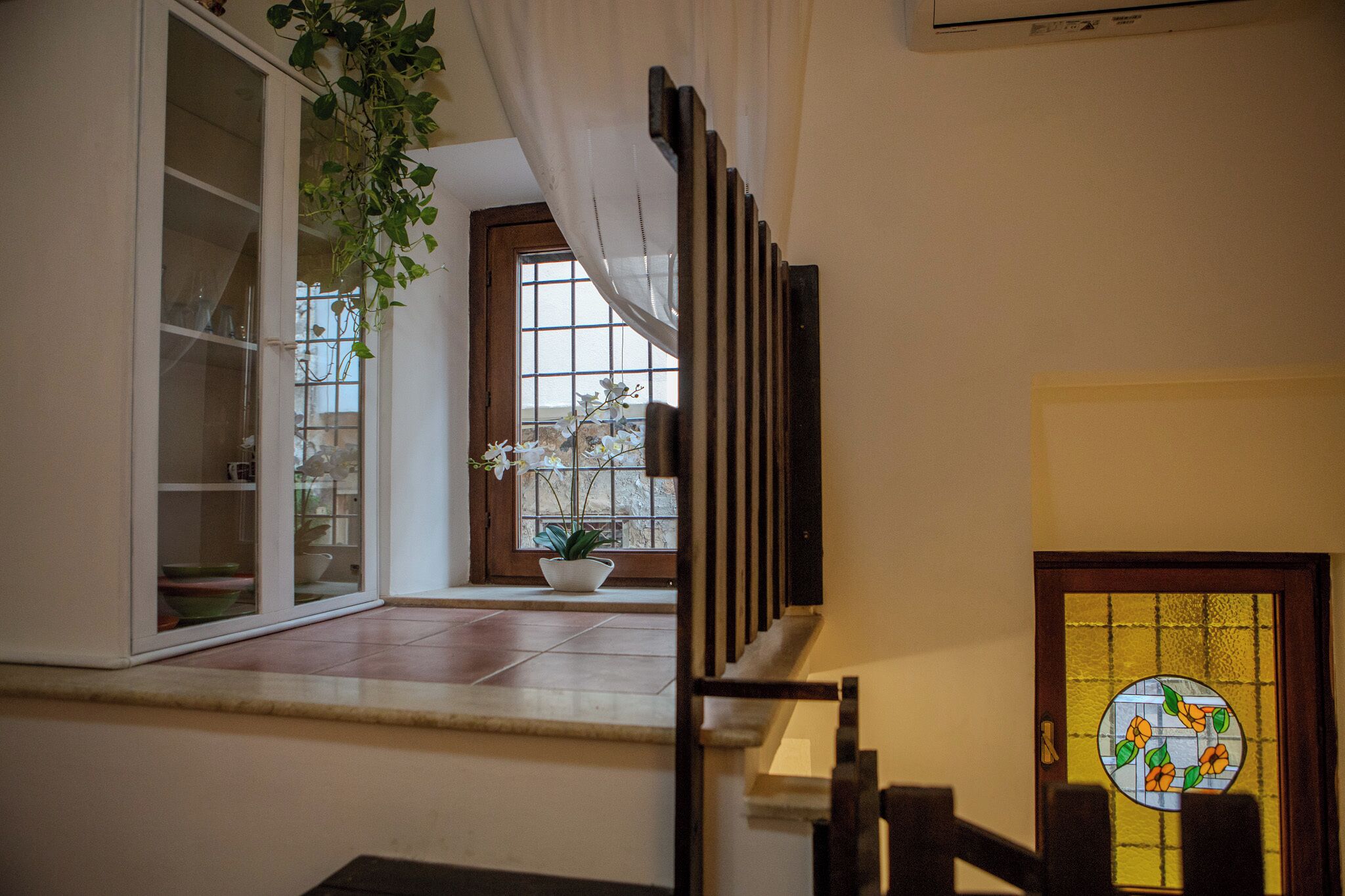 House, Balcony | Living area | 32-inch flat-screen TV with digital channels, TV