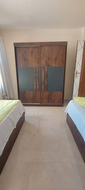 2 bedrooms, WiFi, bed sheets