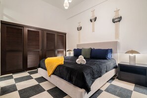 2 dormitorios, escritorio, tabla de planchar con plancha y wifi gratis