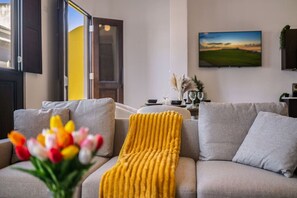 Smart TV, offices